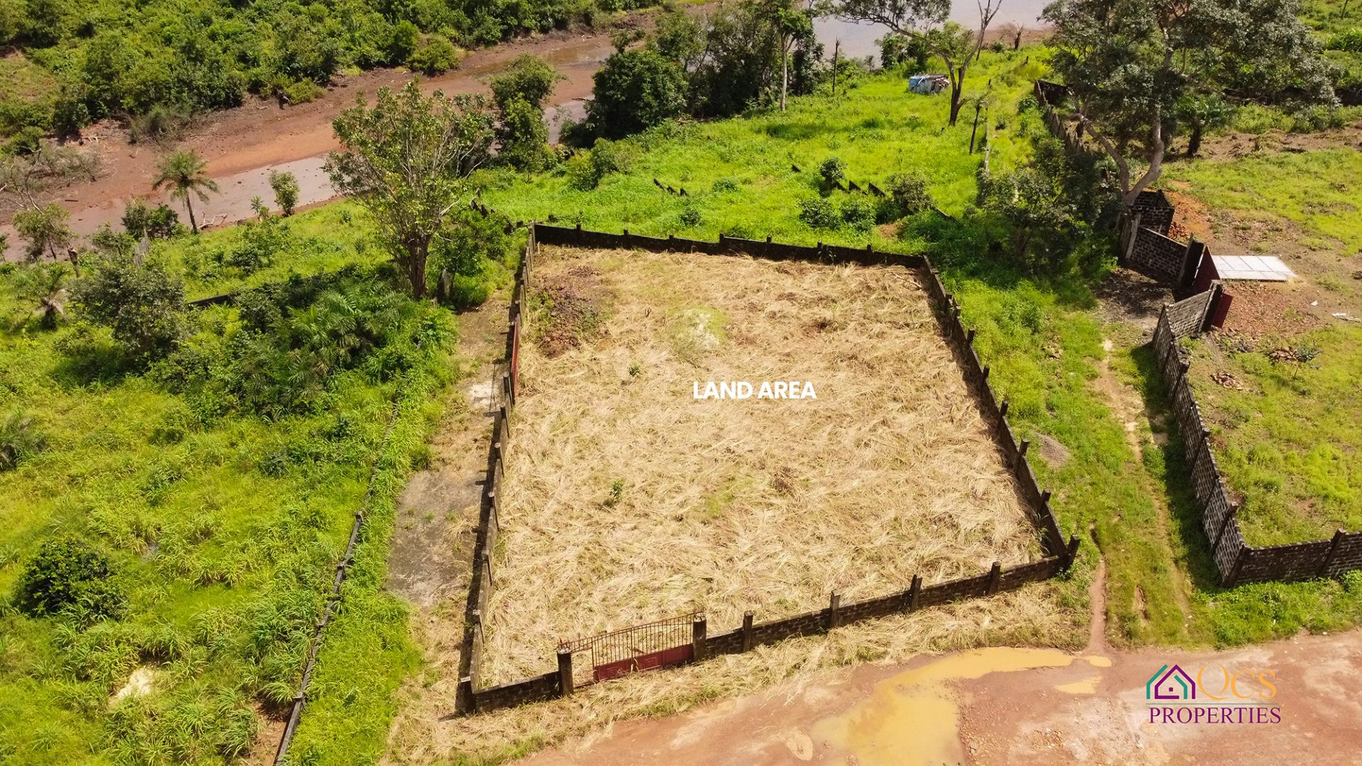 3 TOWN LOTS OF LAND FOR SALE, BIG WATER, OFF PENINSULA ROAD. photo 2
