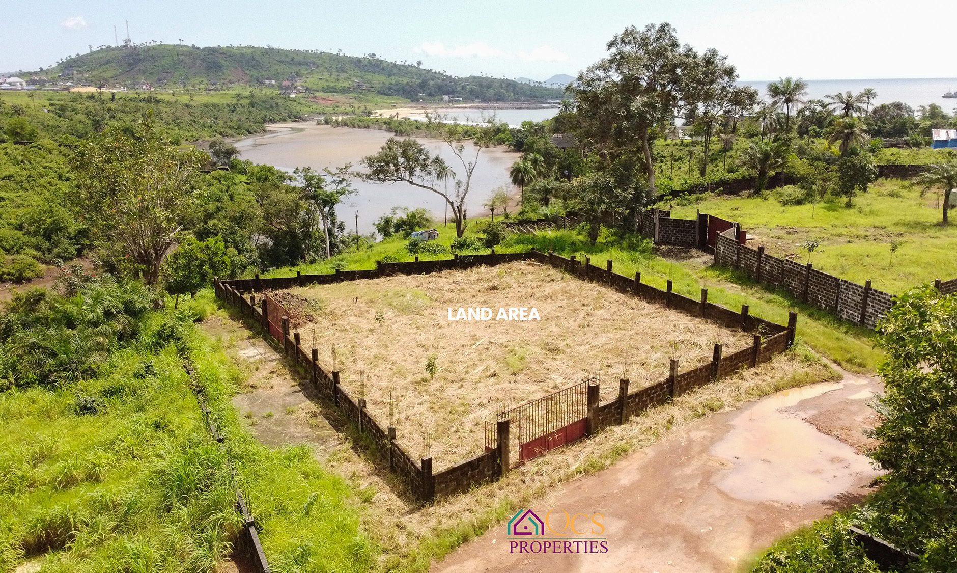 3 TOWN LOTS OF LAND FOR SALE, BIG WATER, OFF PENINSULA ROAD. photo 6